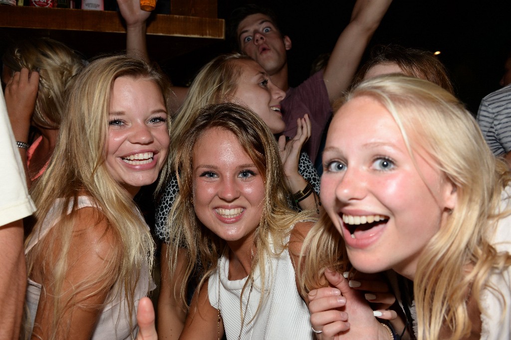 ../Images/Kroegentocht Zomercarnaval Noordwijkerhout 217.jpg